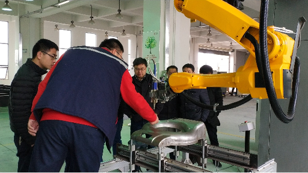 手把手教您如何玩轉組成三維激光切割機器人核心的“黃金搭檔”